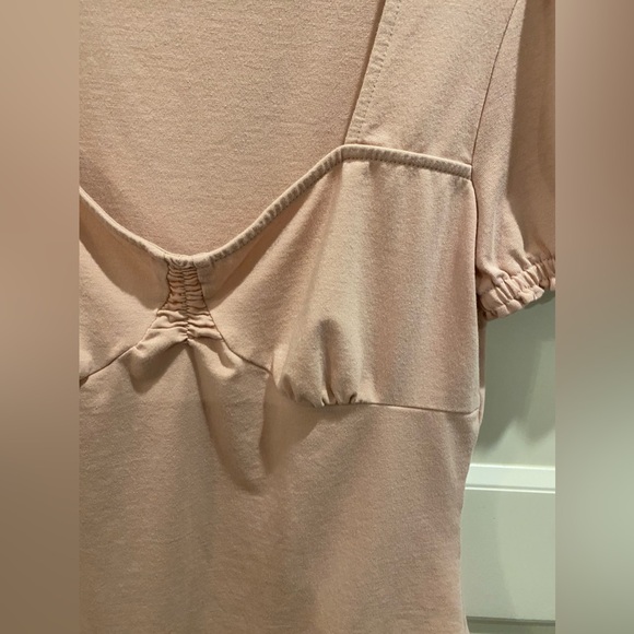 WORN ONCE GUESS PALE PINK SIZE MEDIUM SHORT SLEEVE BODYSUIT - Picture 4 of 15